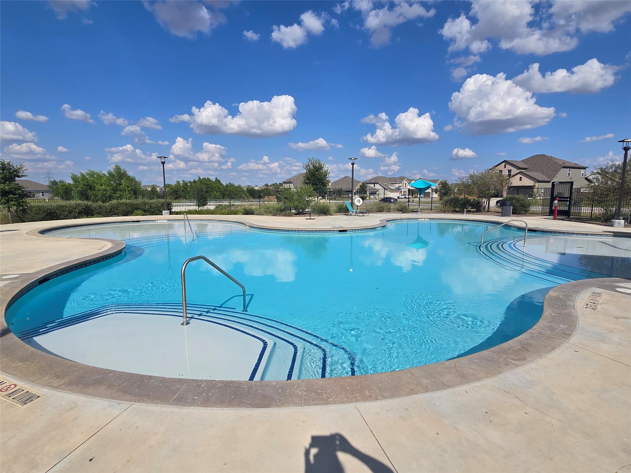 main property photo 32