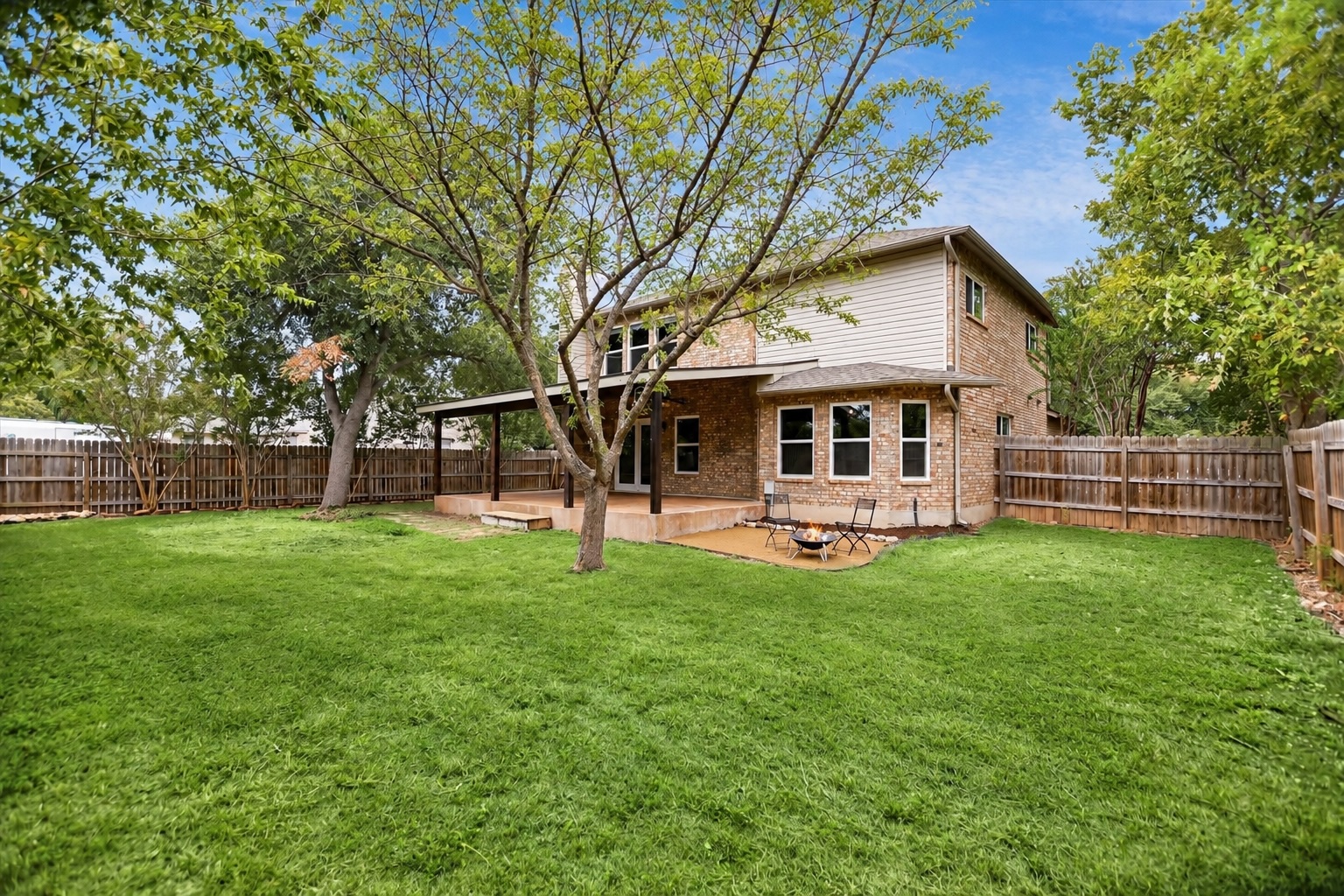 main property photo 25