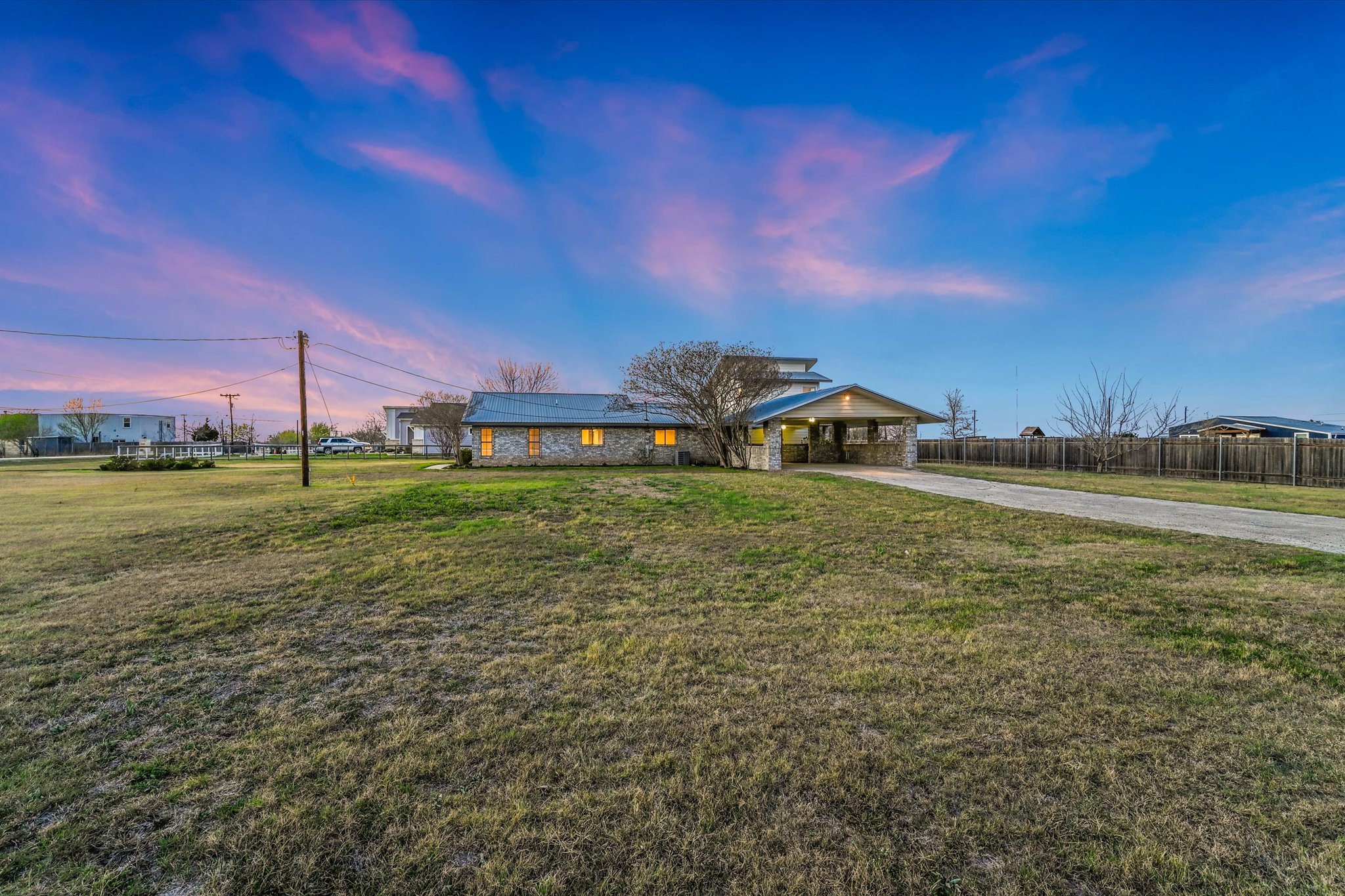 main property photo 33