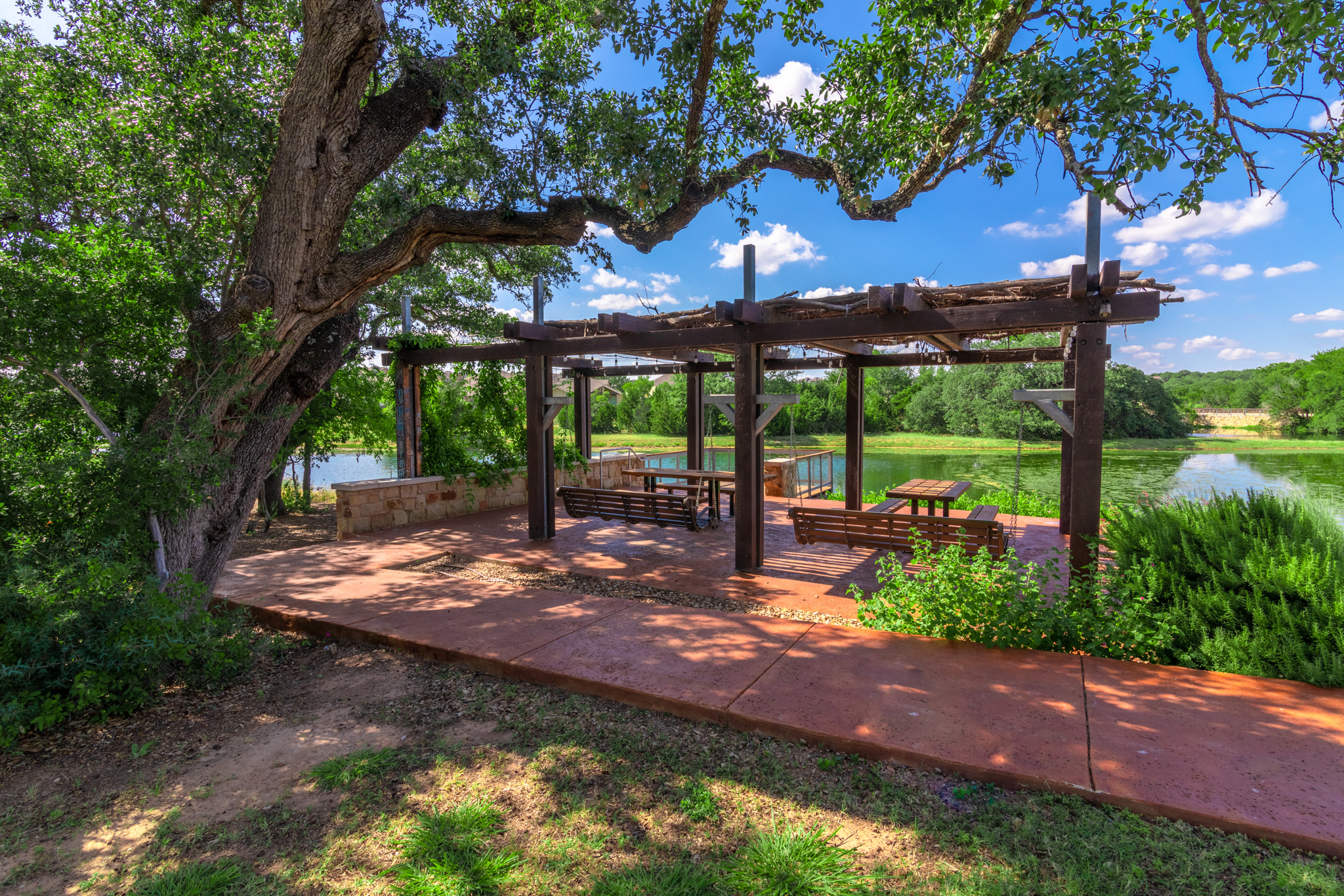 main property photo 31