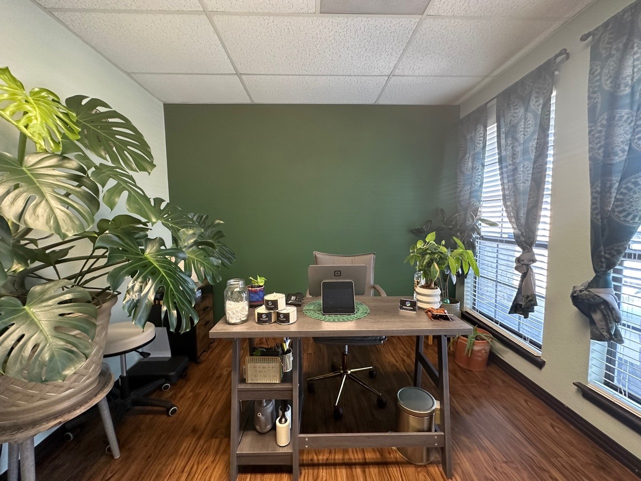 main property photo 11