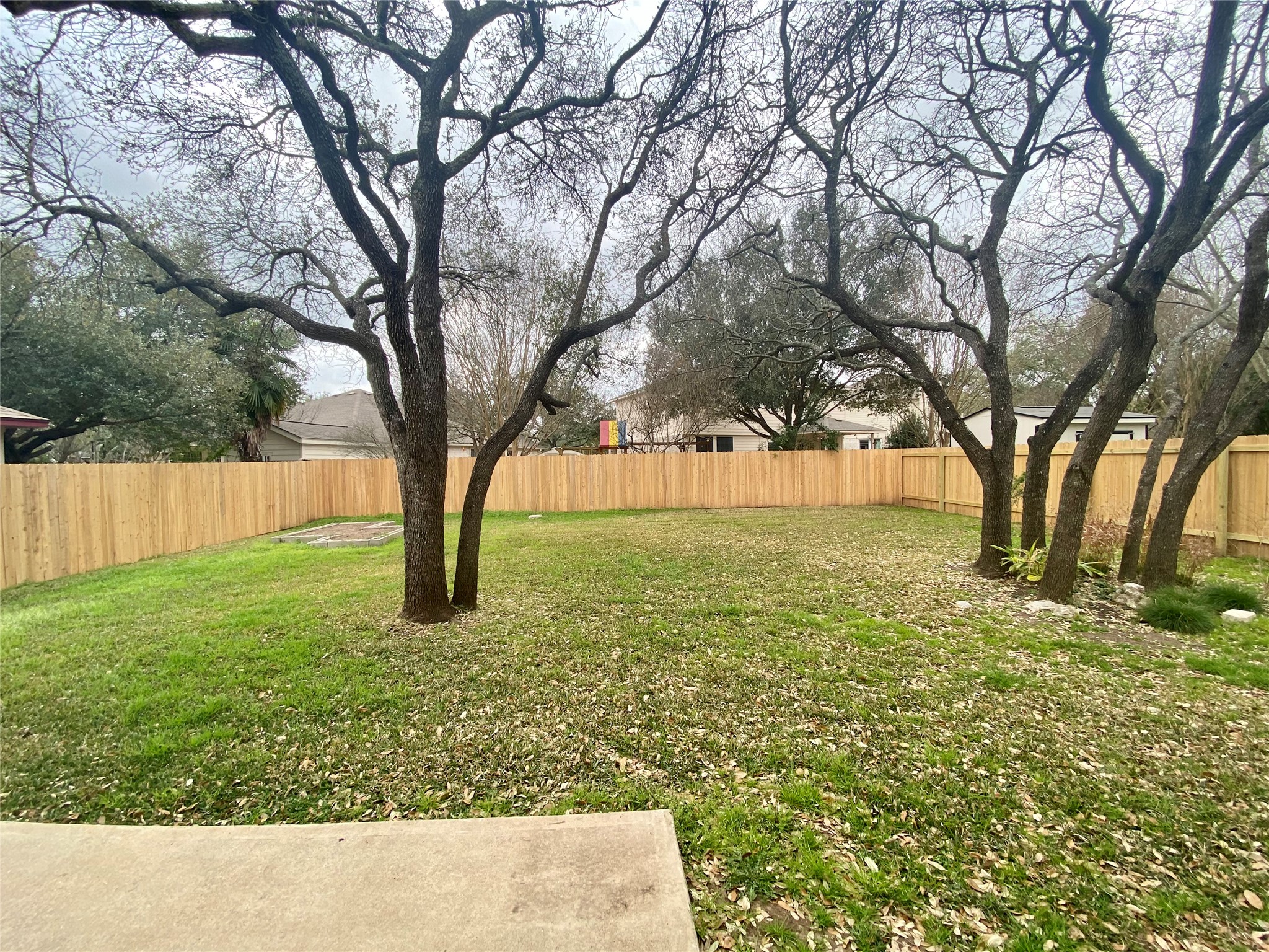 main property photo 22