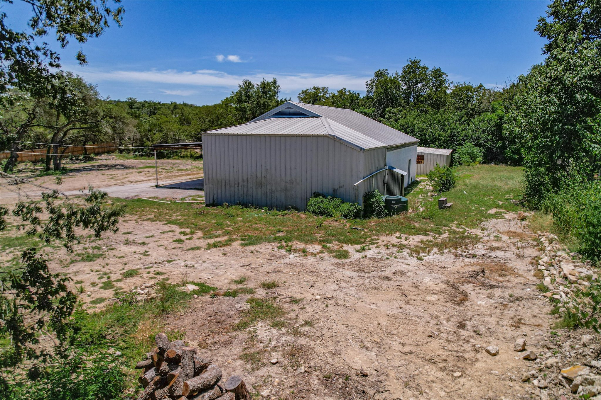 main property photo 29