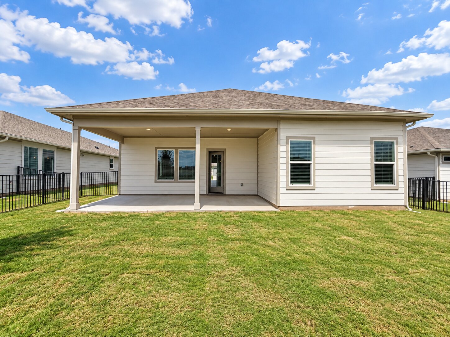 main property photo 16