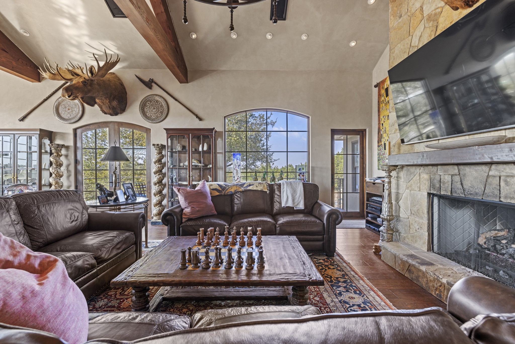 main property photo 11