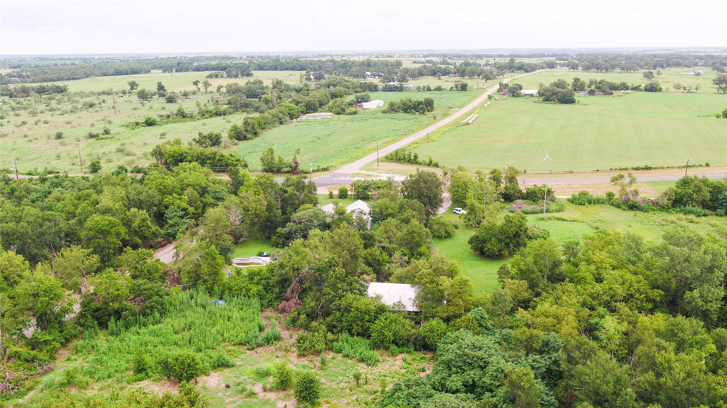 main property photo 11