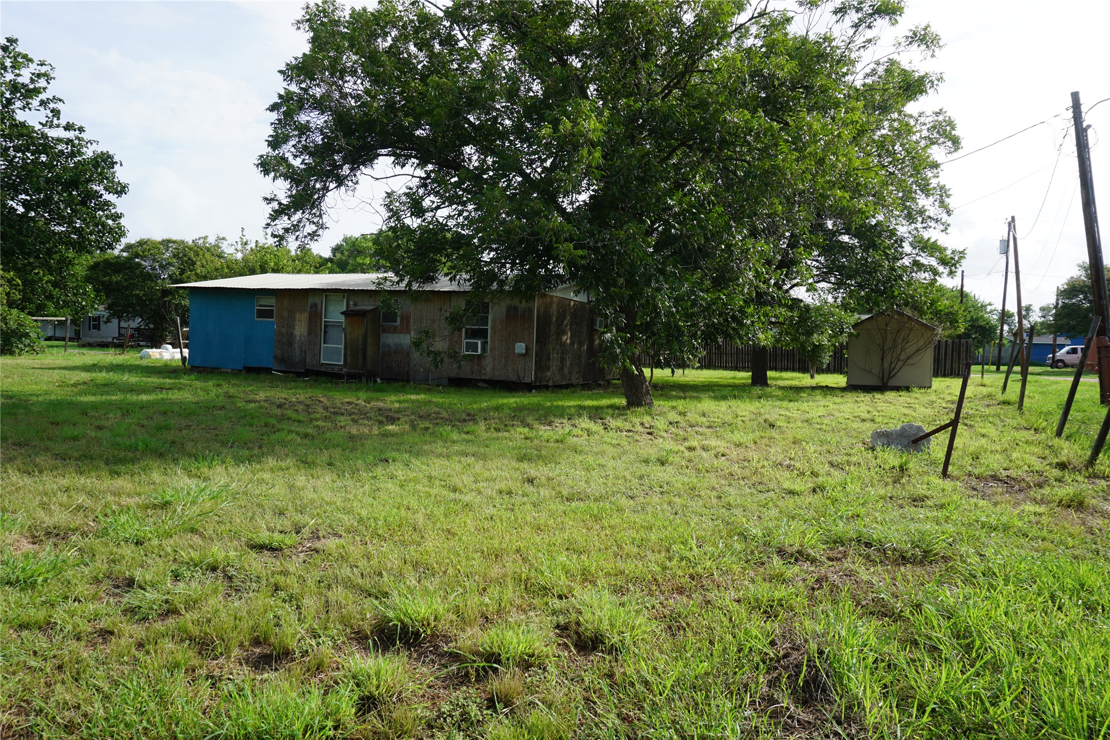 main property photo 12