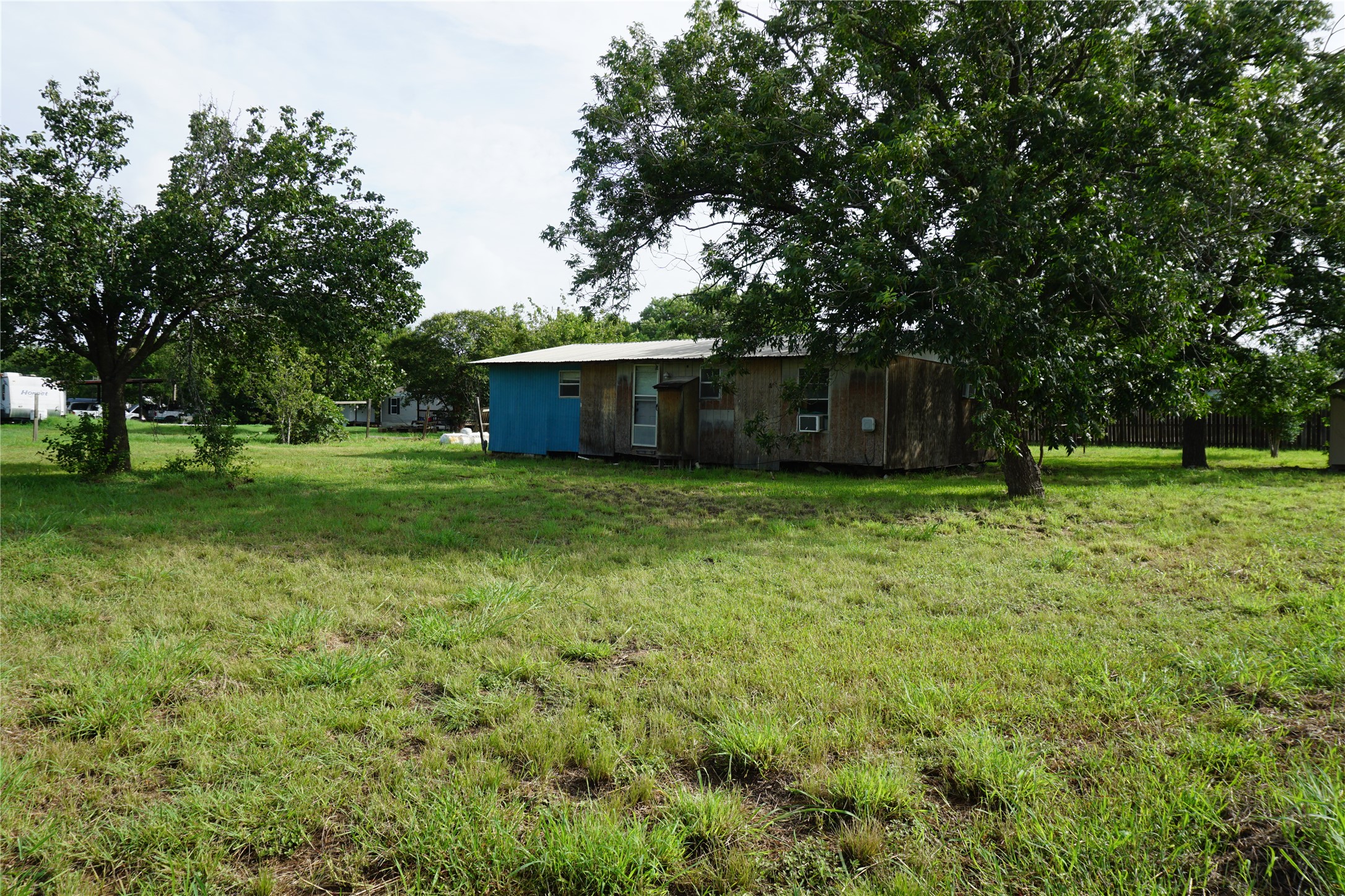 main property photo 14