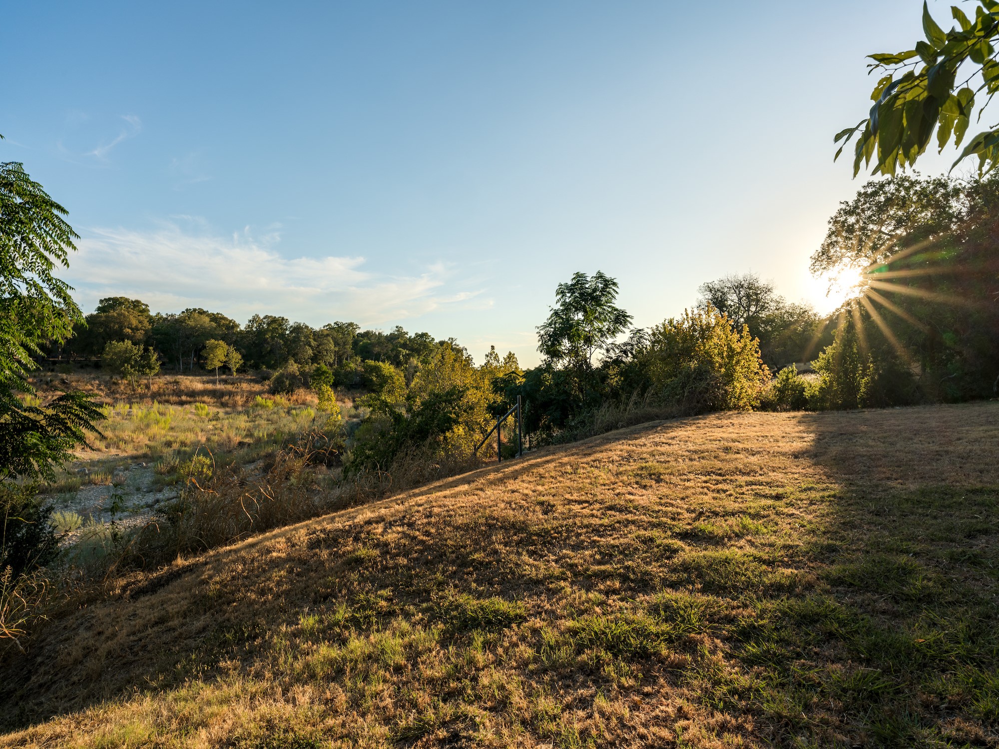main property photo 31