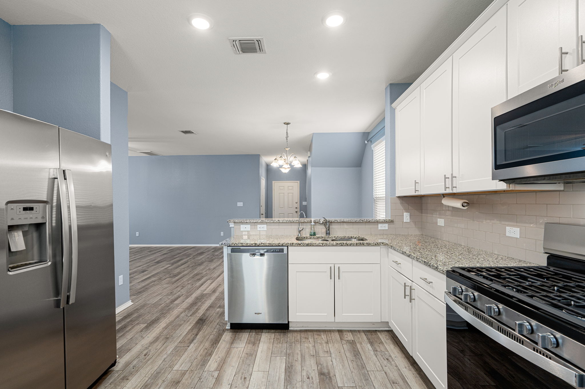 main property photo 5