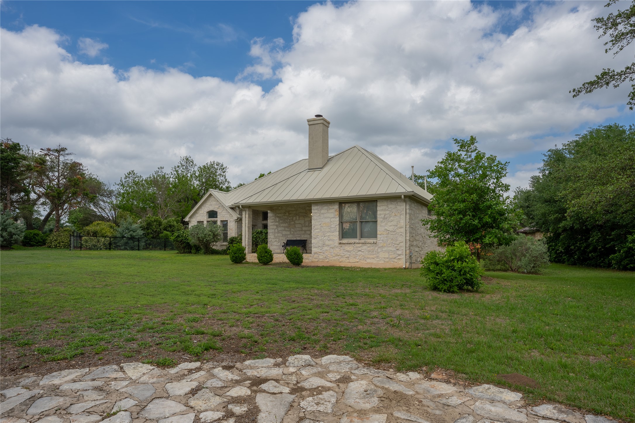 main property photo 21