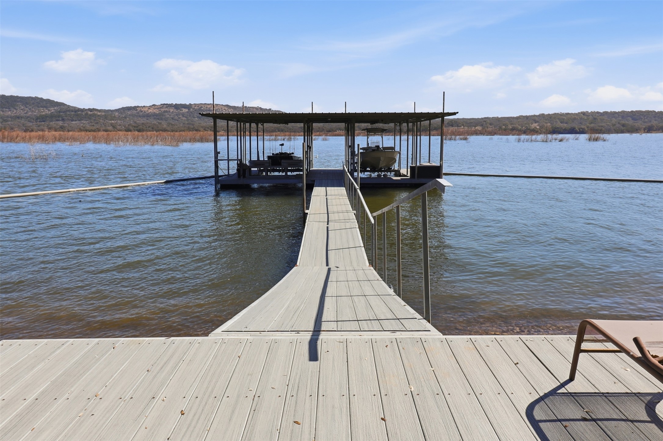 main property photo 17