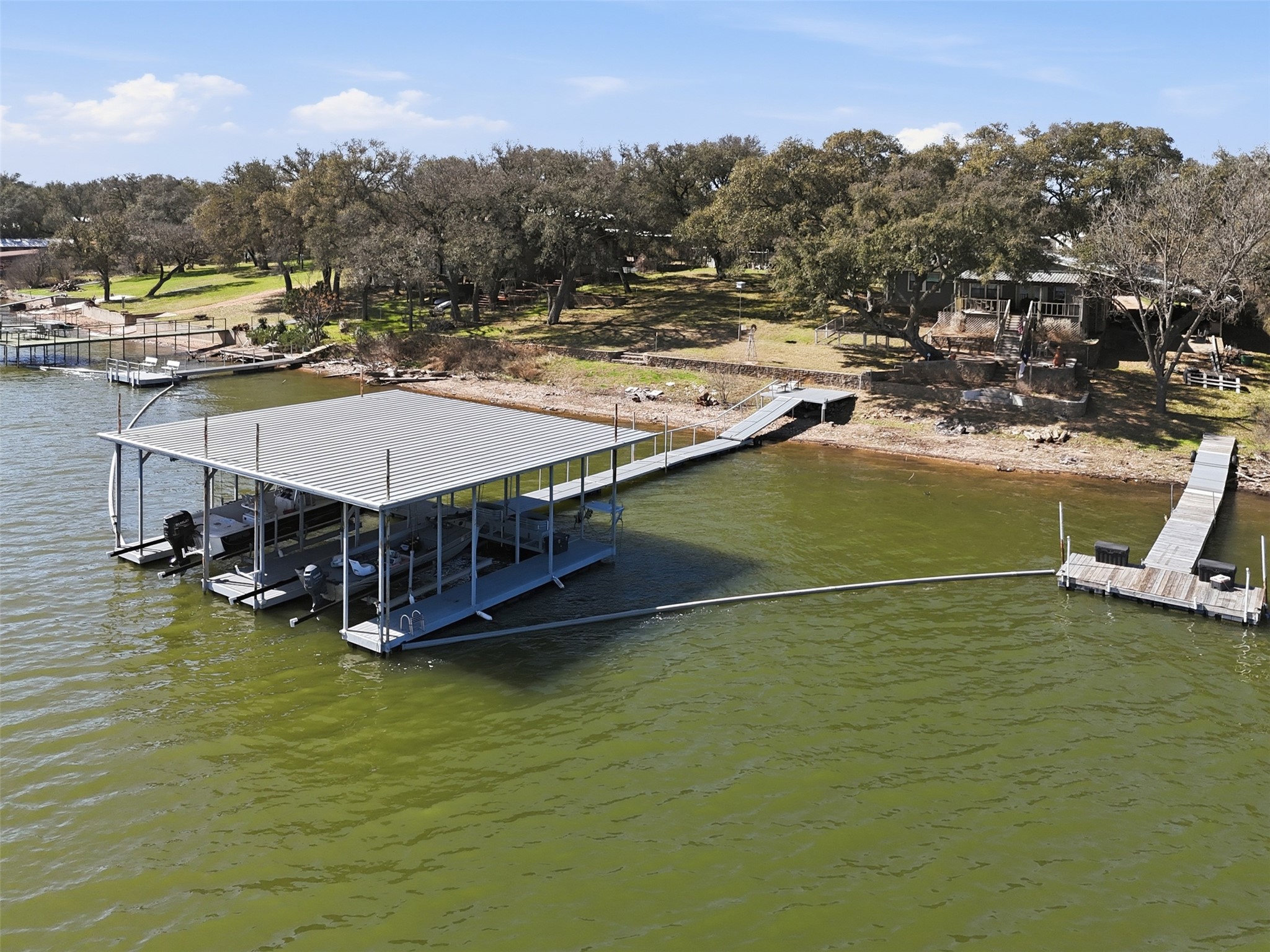 main property photo 32