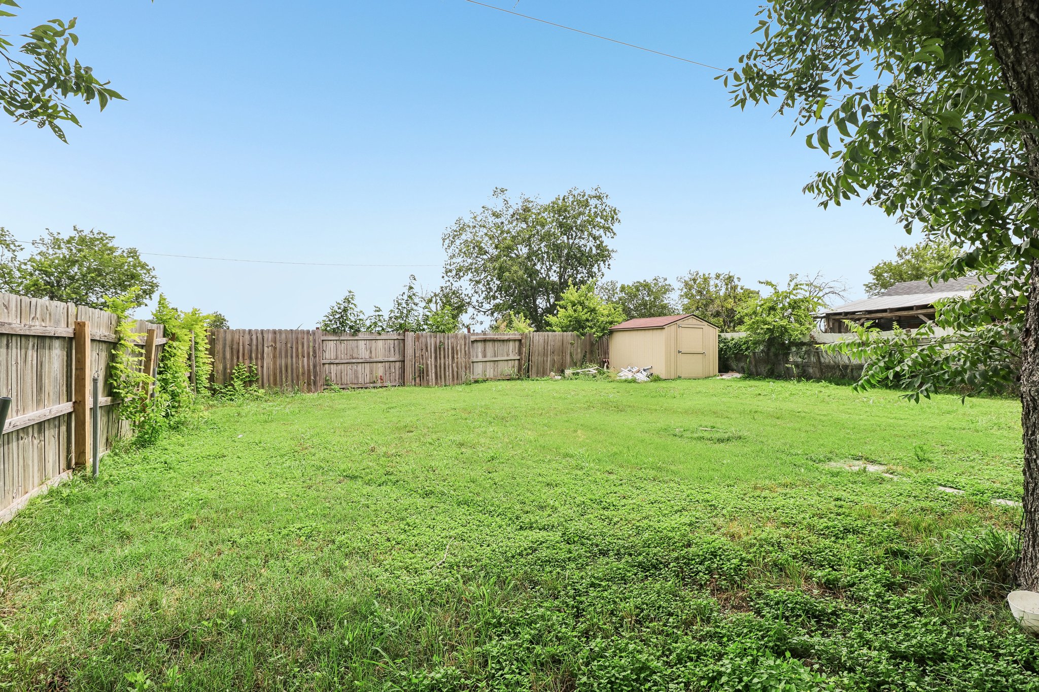 main property photo 26