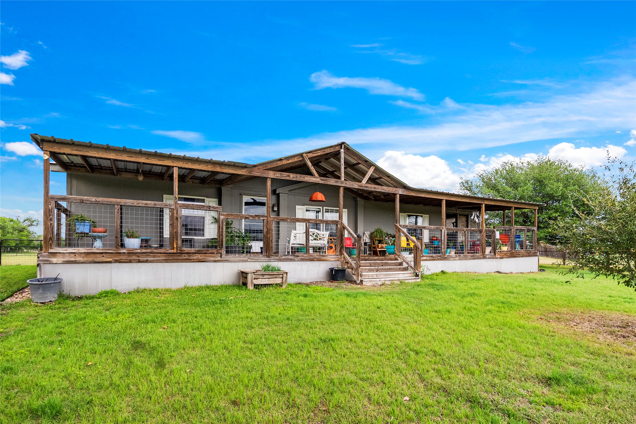 main property photo 14