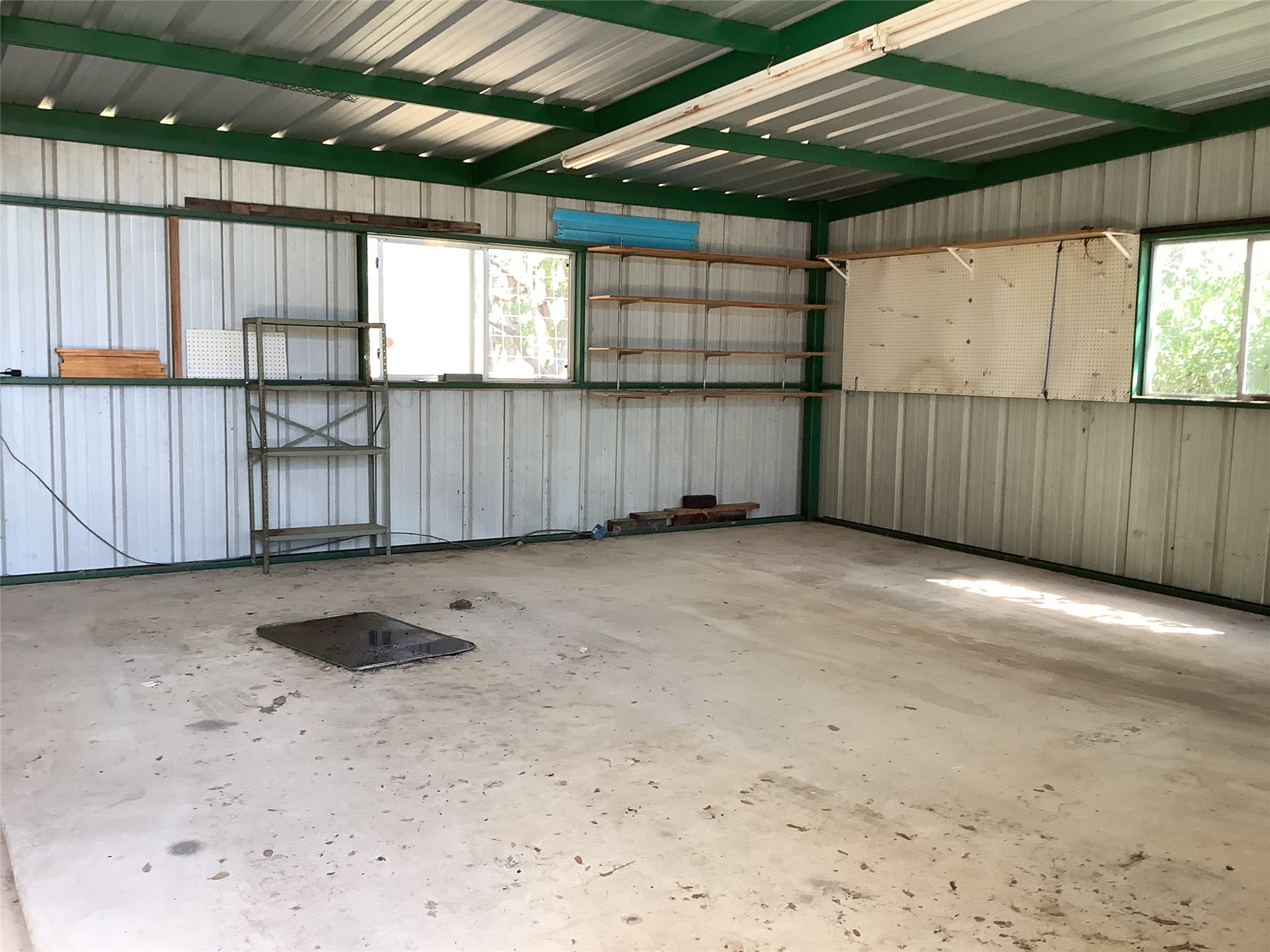 main property photo 10
