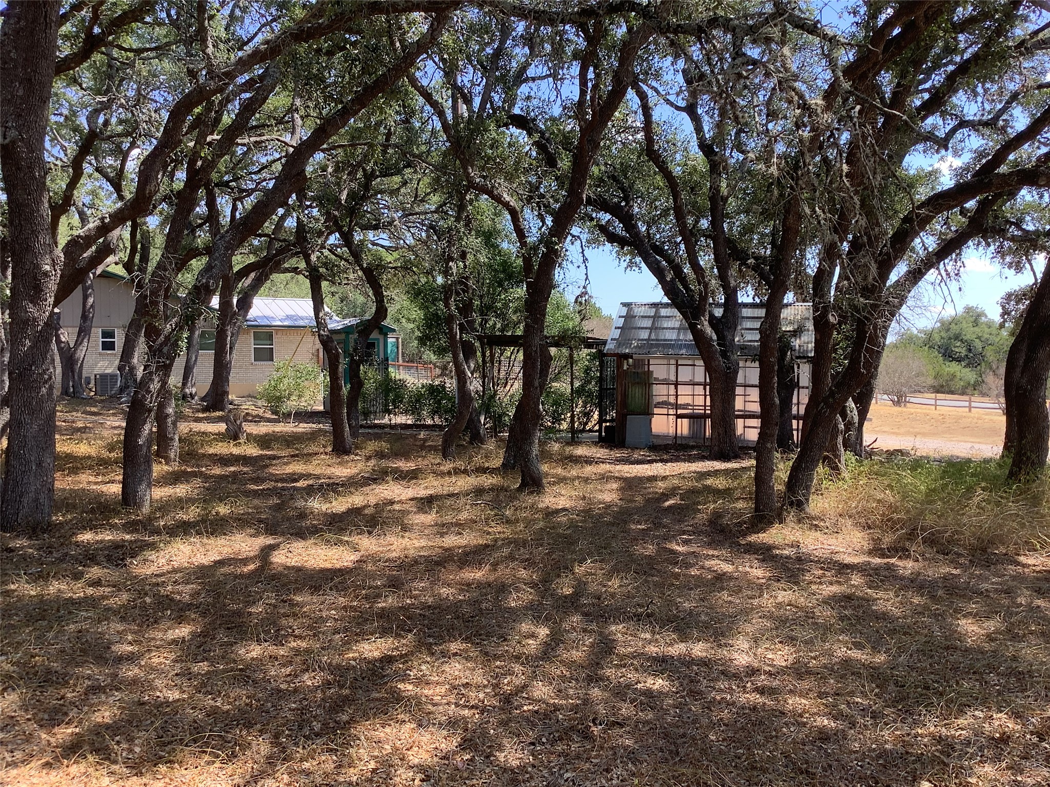 main property photo 6
