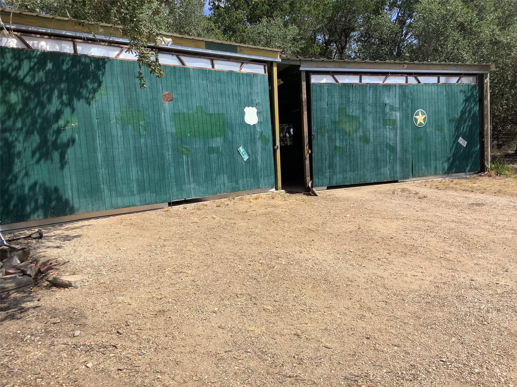 main property photo 8