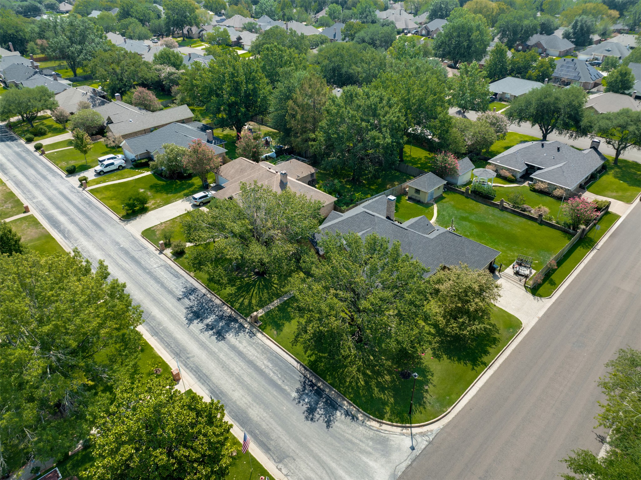 main property photo 35