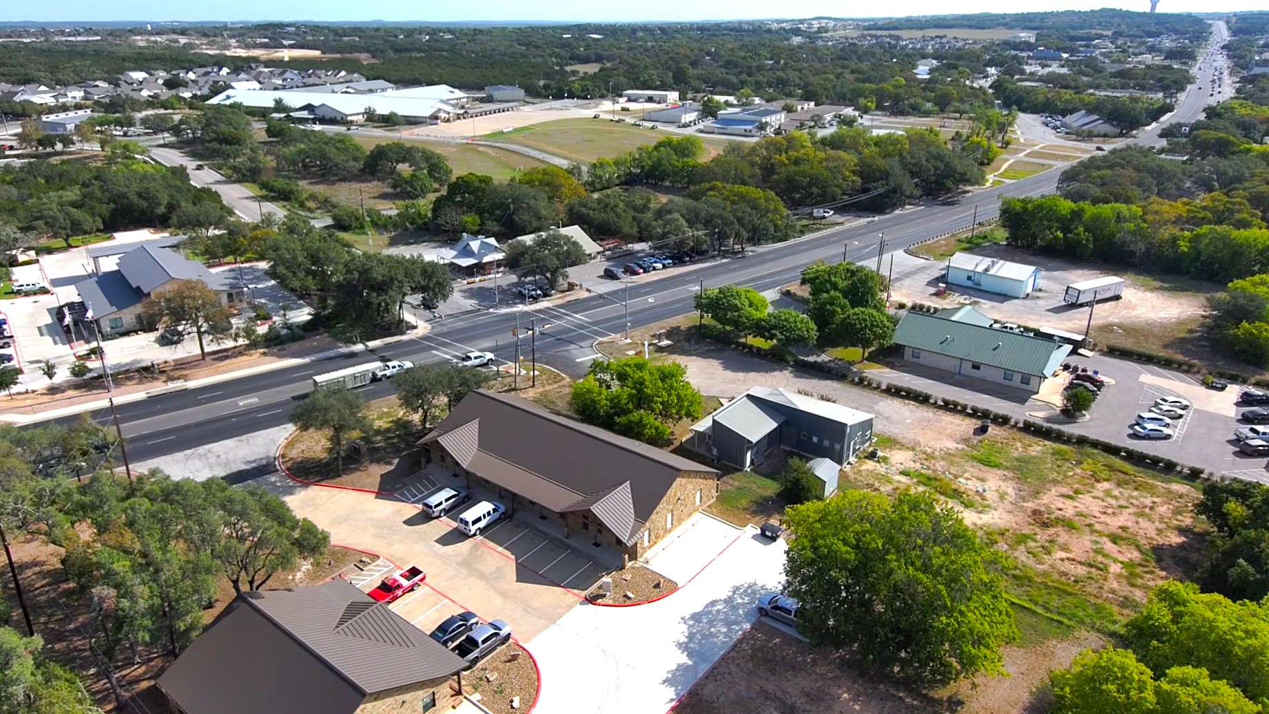 main property photo 4