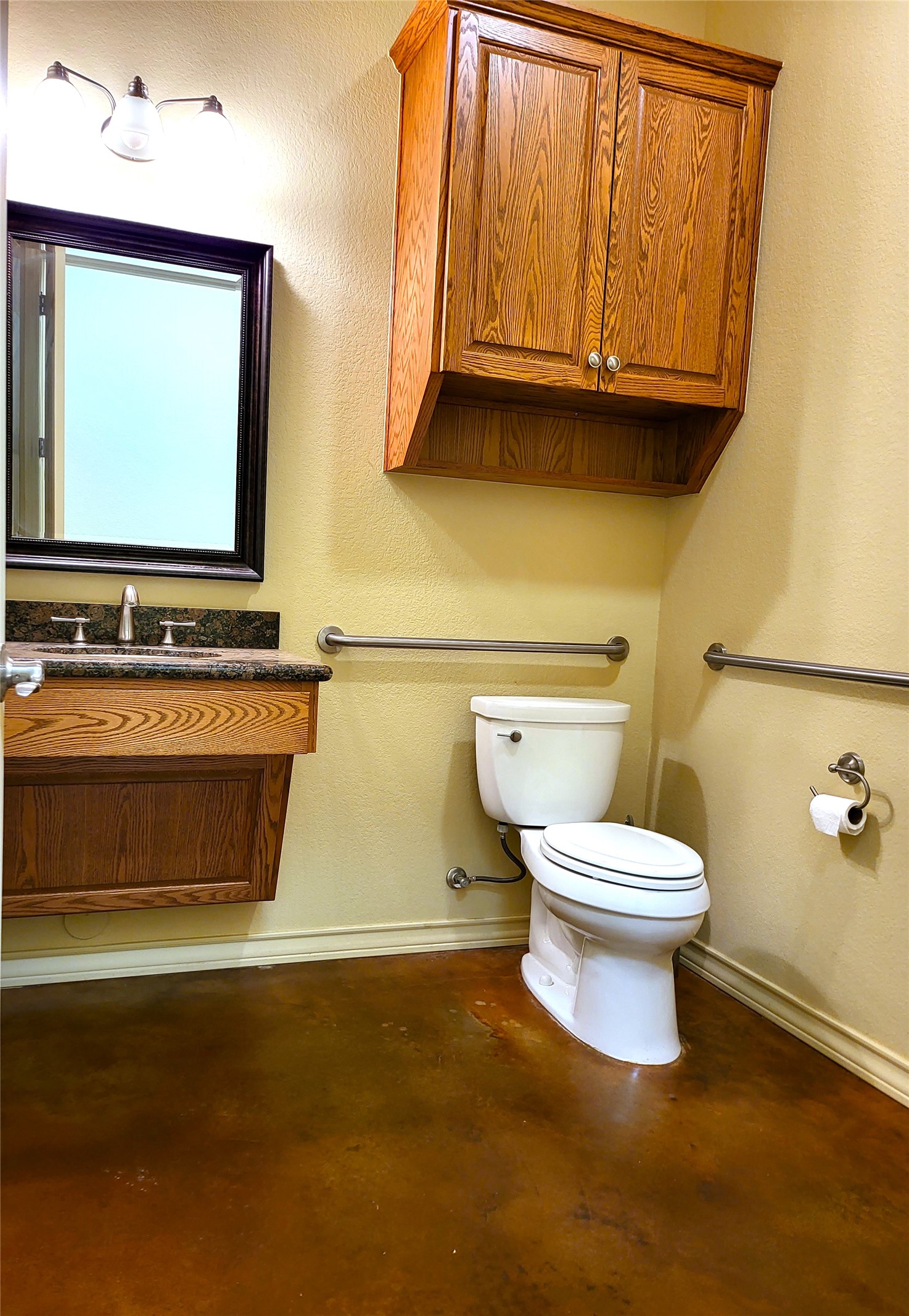 main property photo 6