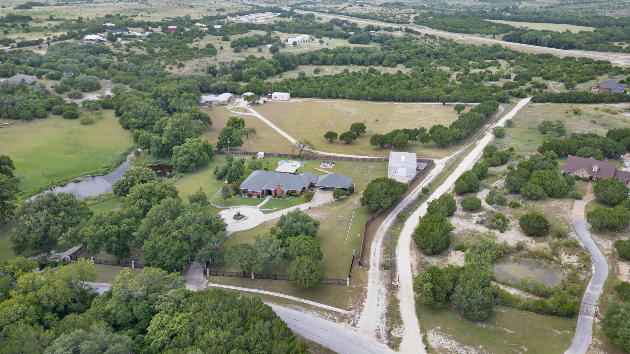 main property photo 37