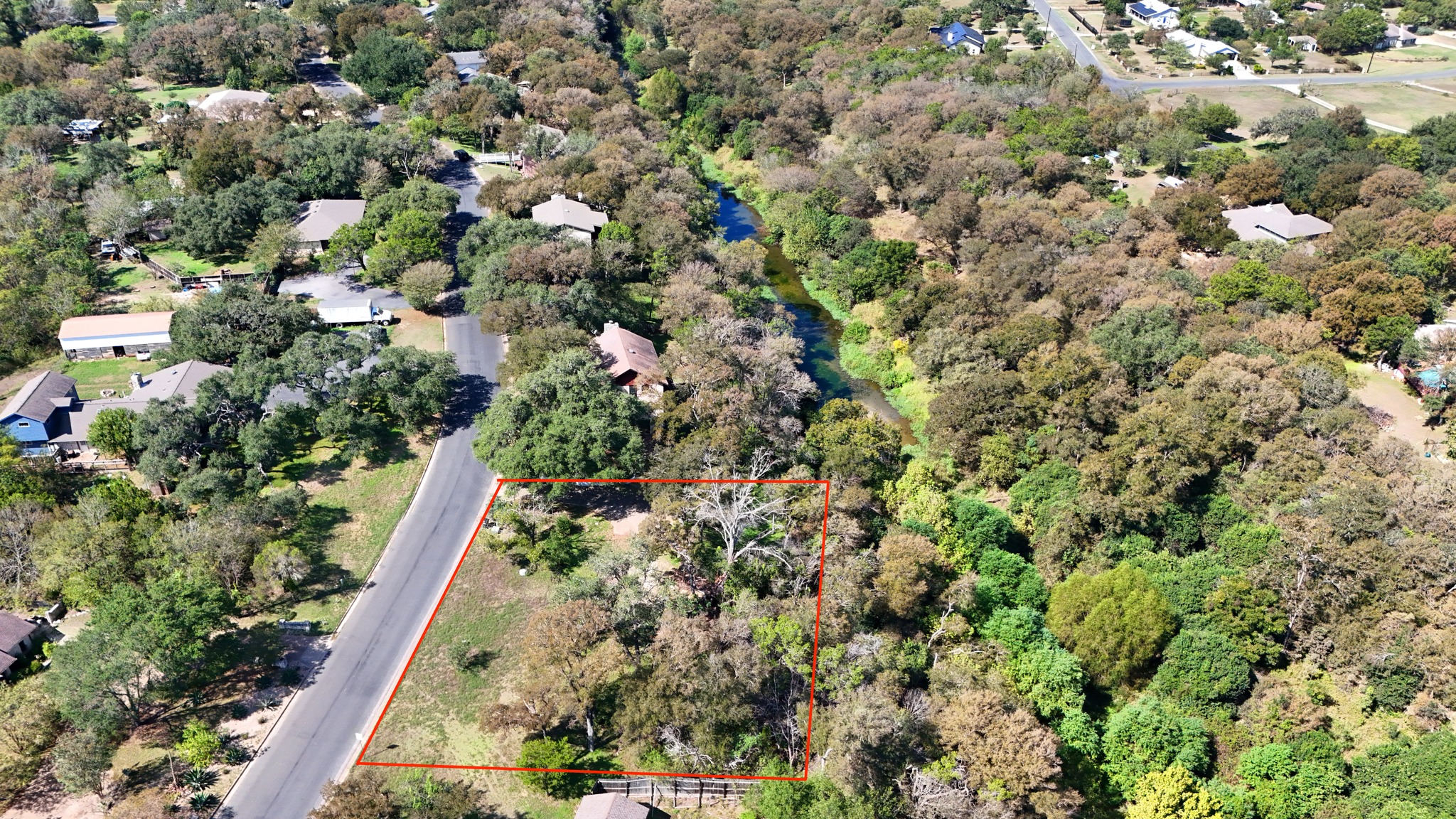 main property photo 10