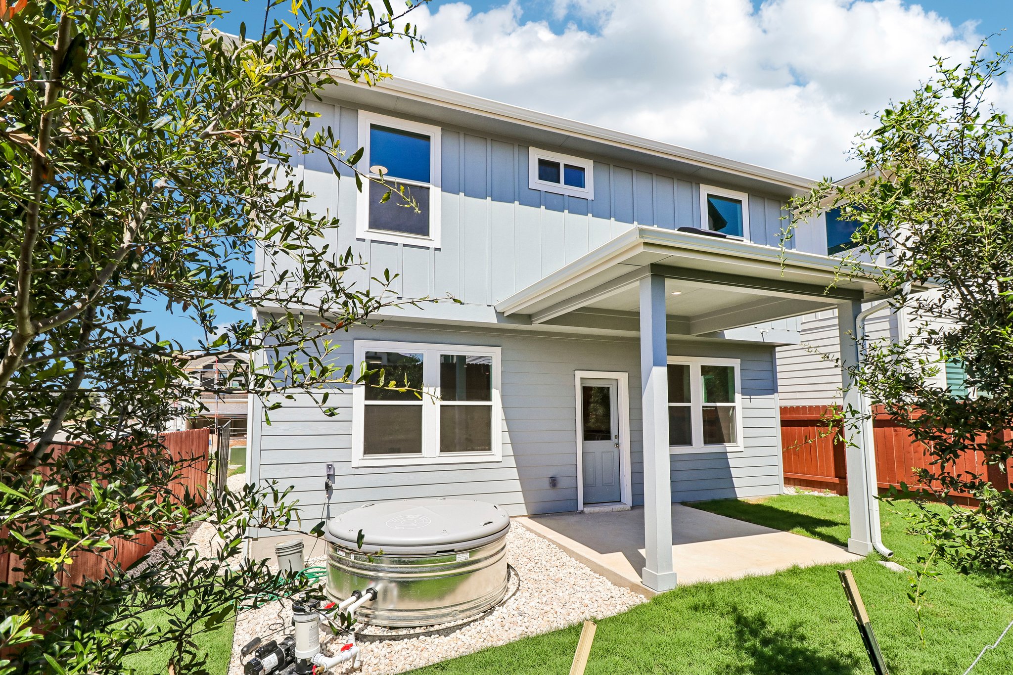 main property photo 34