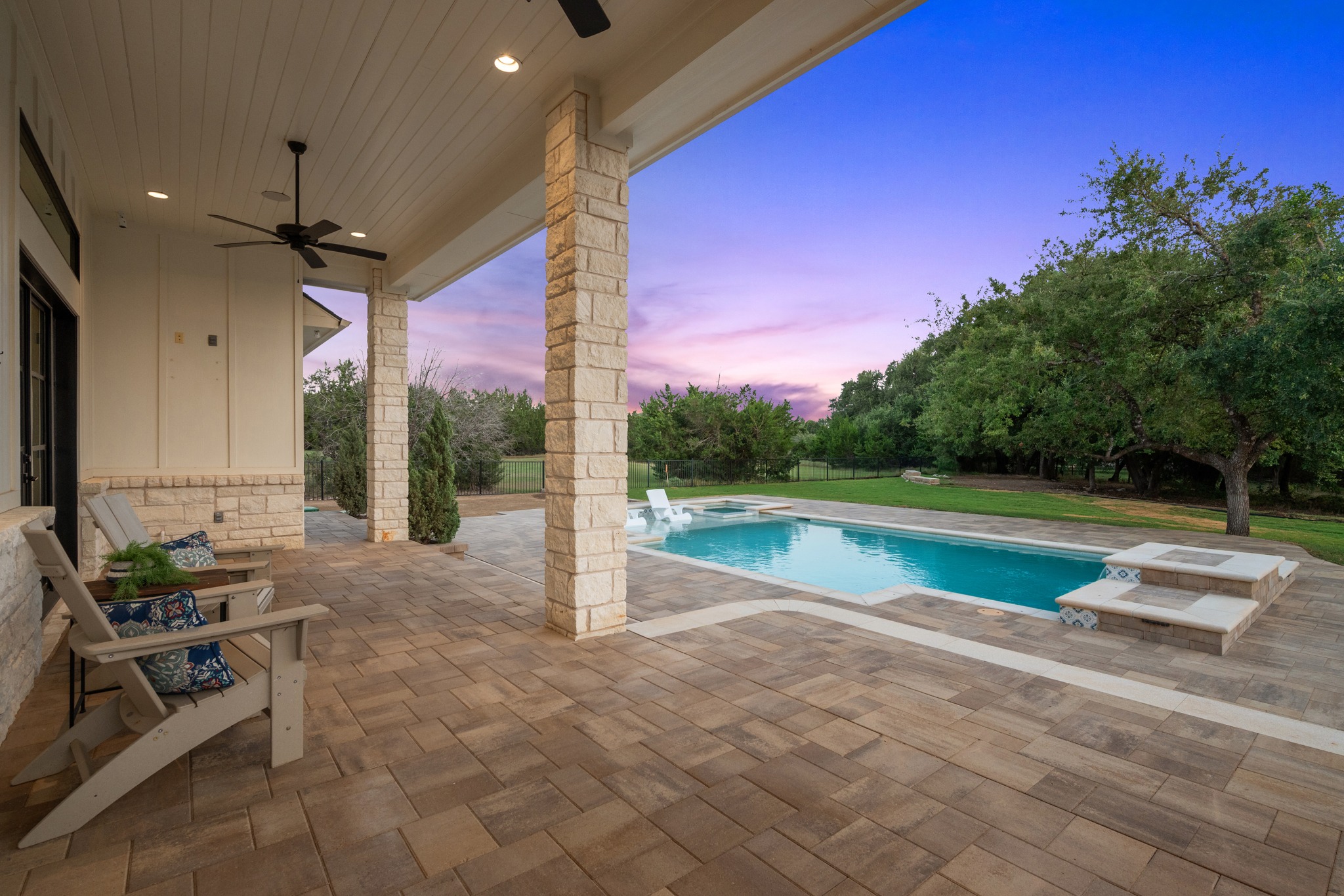 main property photo 29