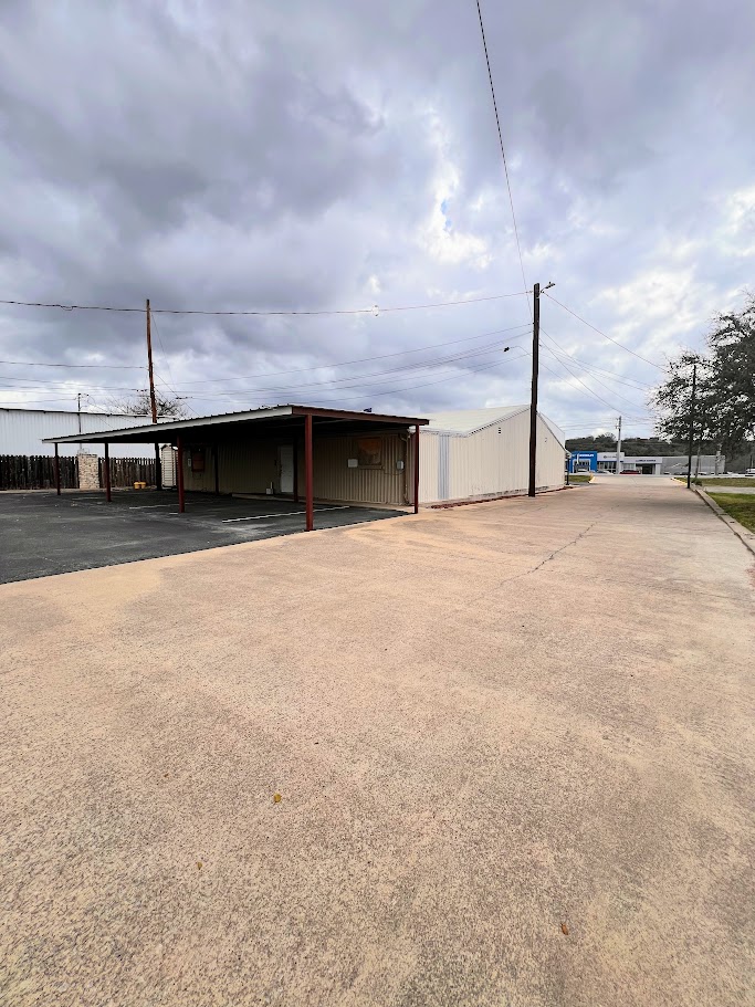 main property photo 29