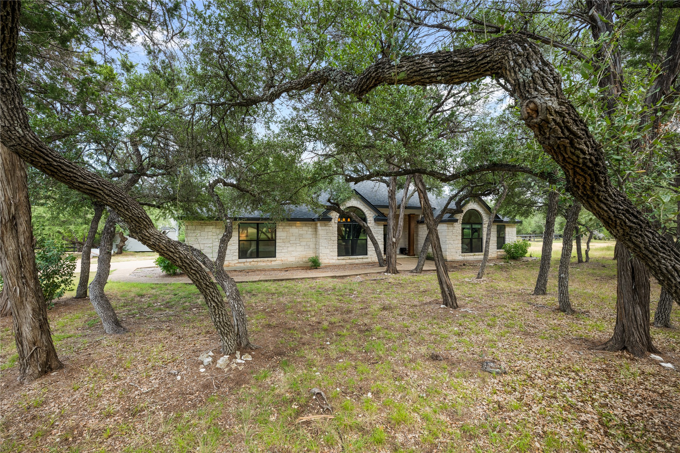 main property photo 35