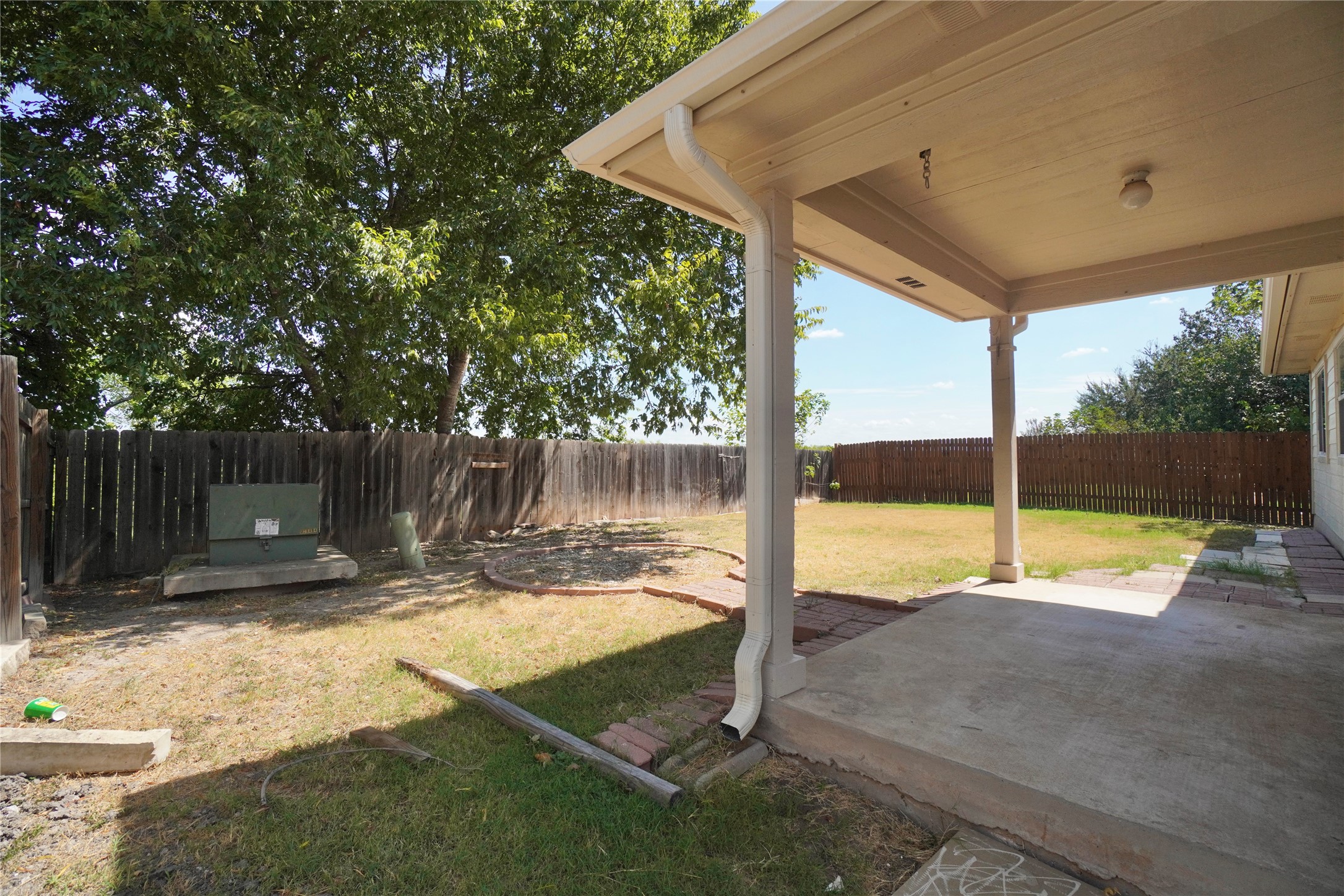 main property photo 35