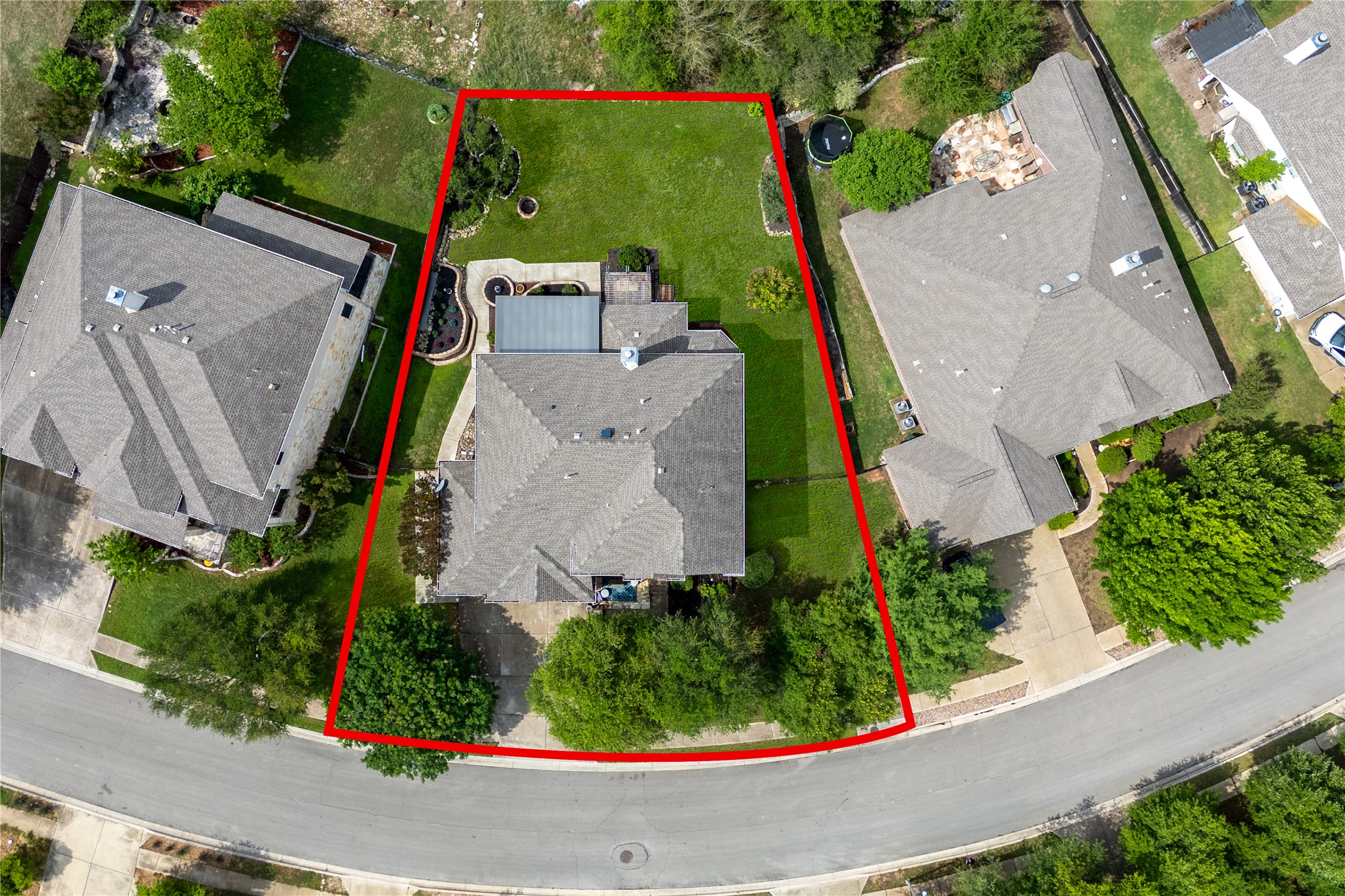 main property photo 27