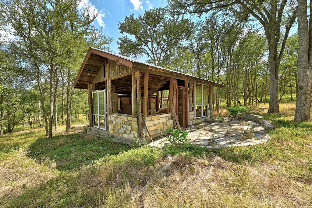 main property photo 22