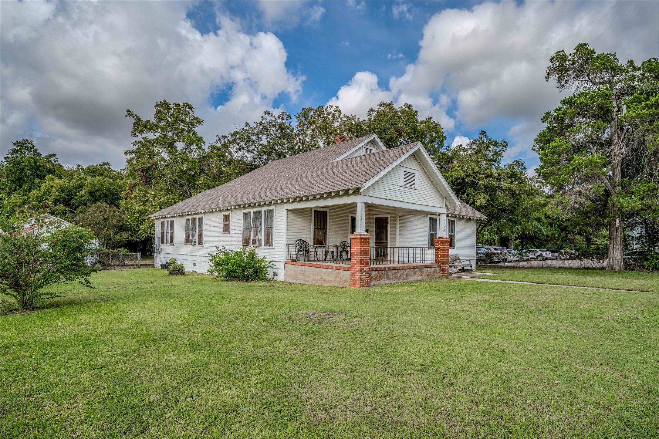 main property photo 18
