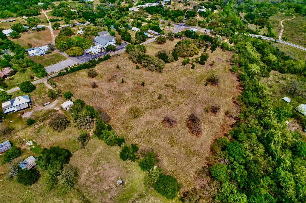 main property photo 11