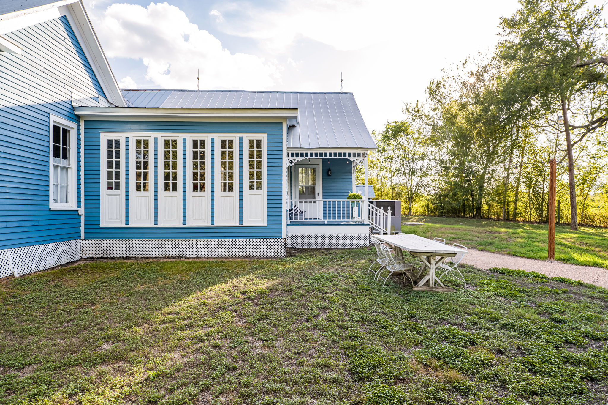 main property photo 30