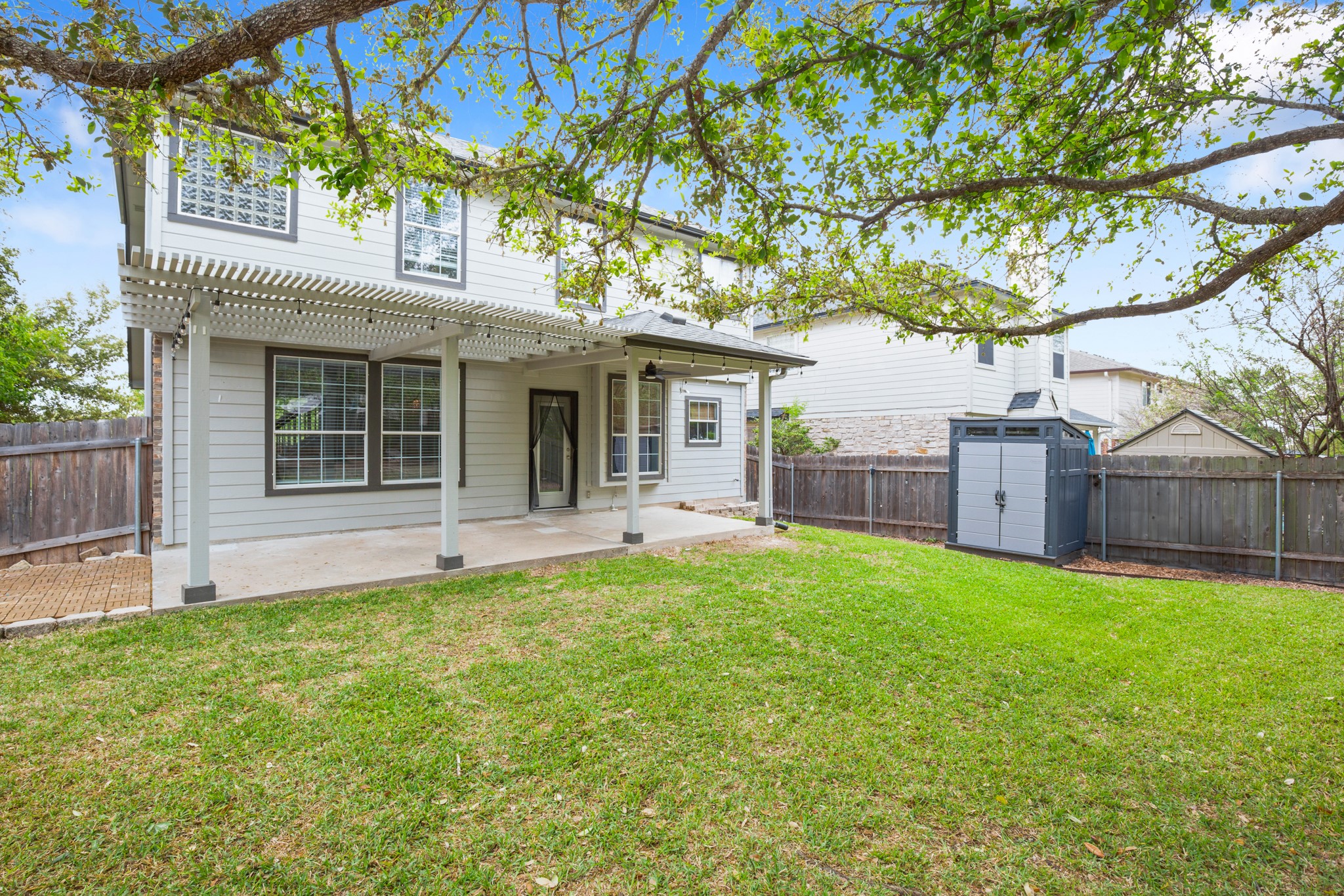 main property photo 27