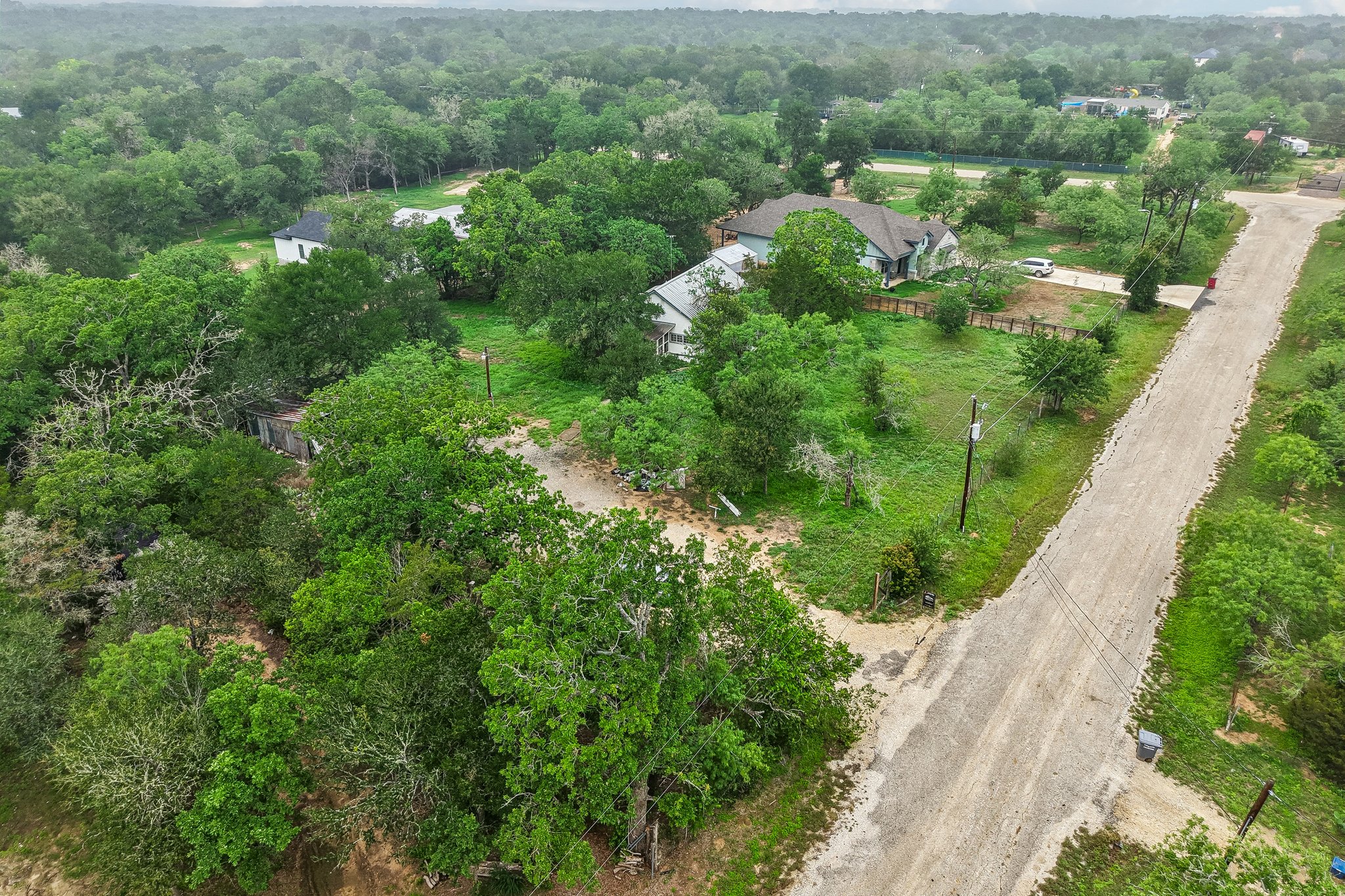 main property photo 28