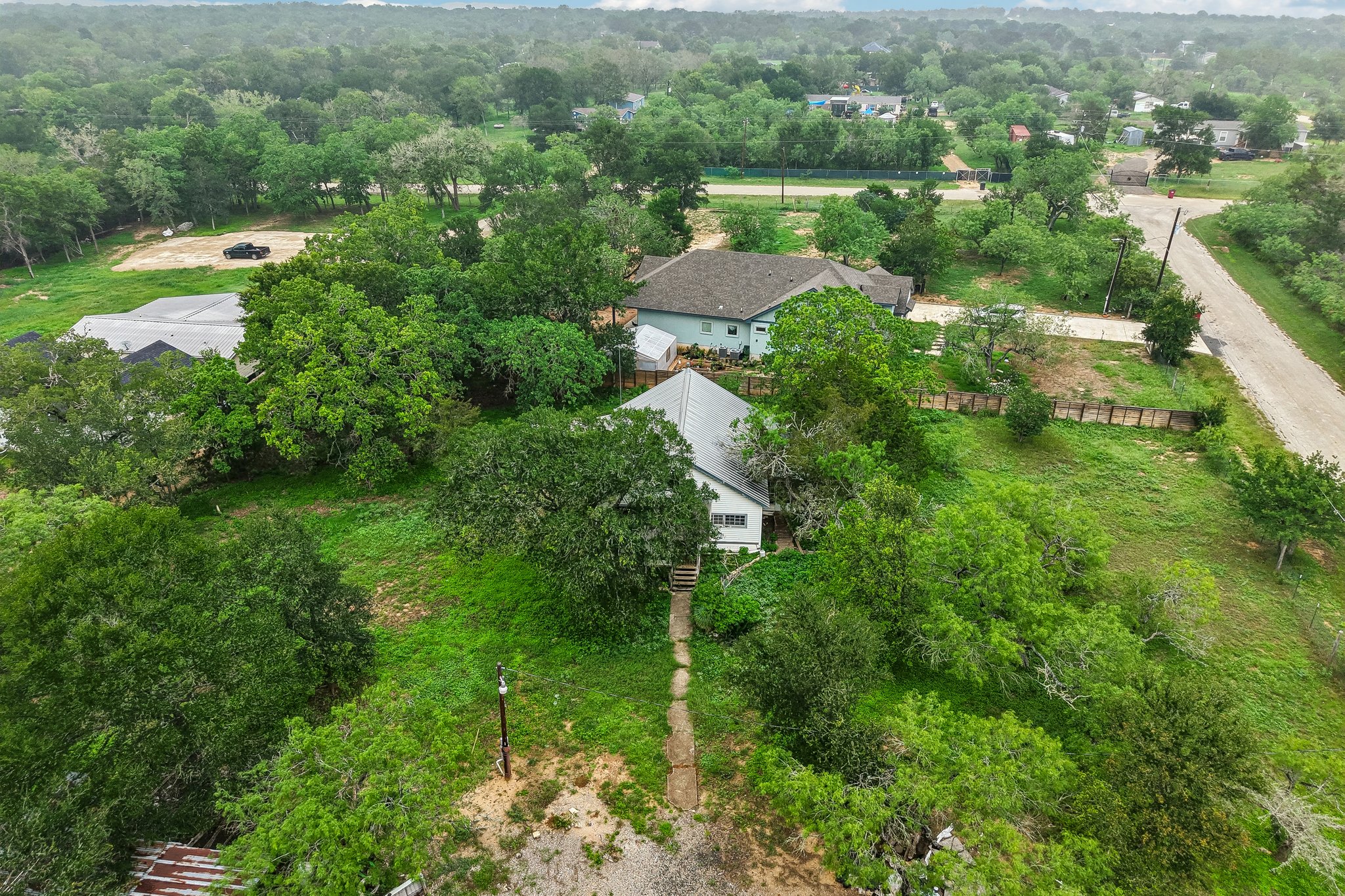 main property photo 29