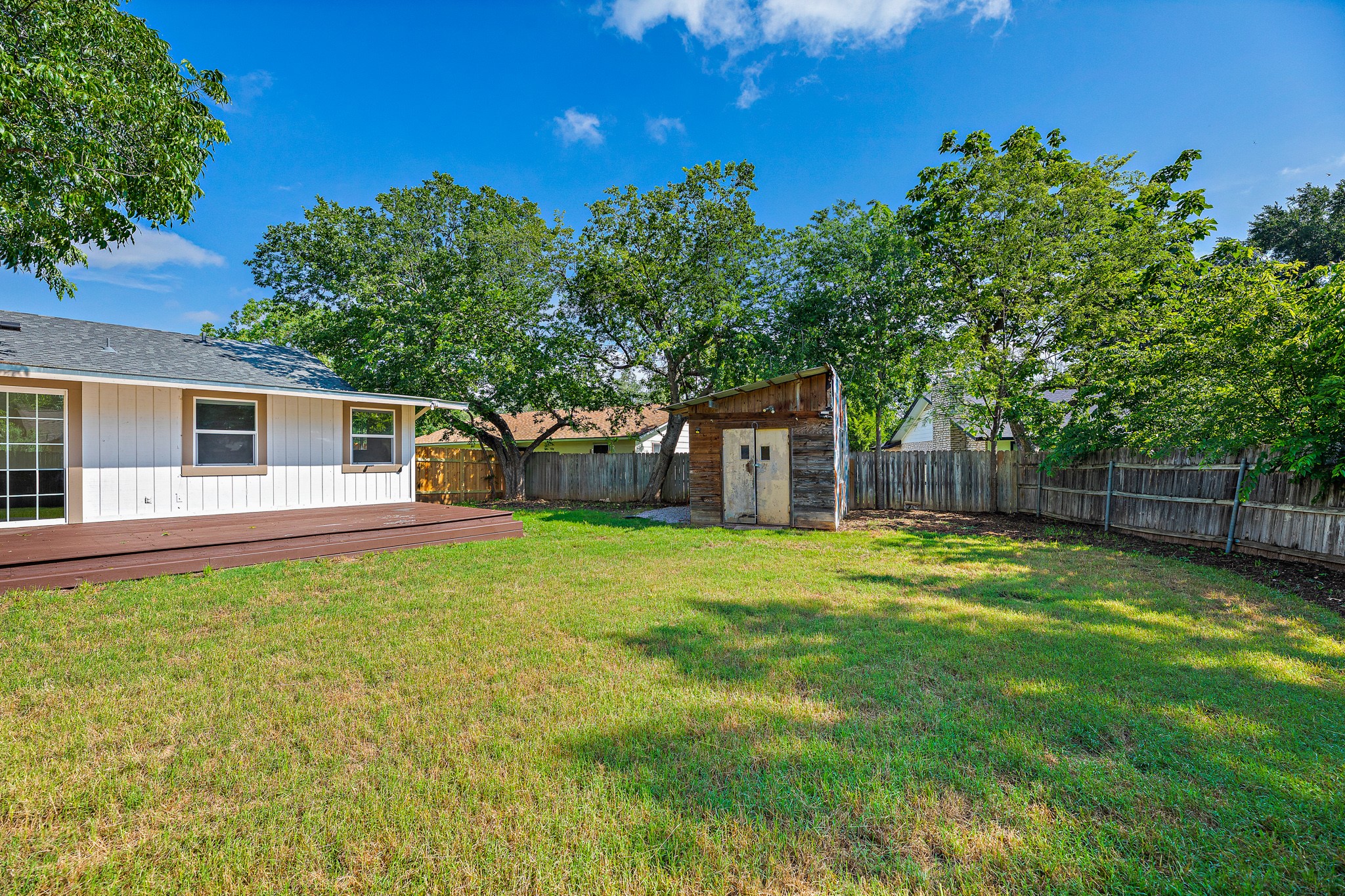 main property photo 32