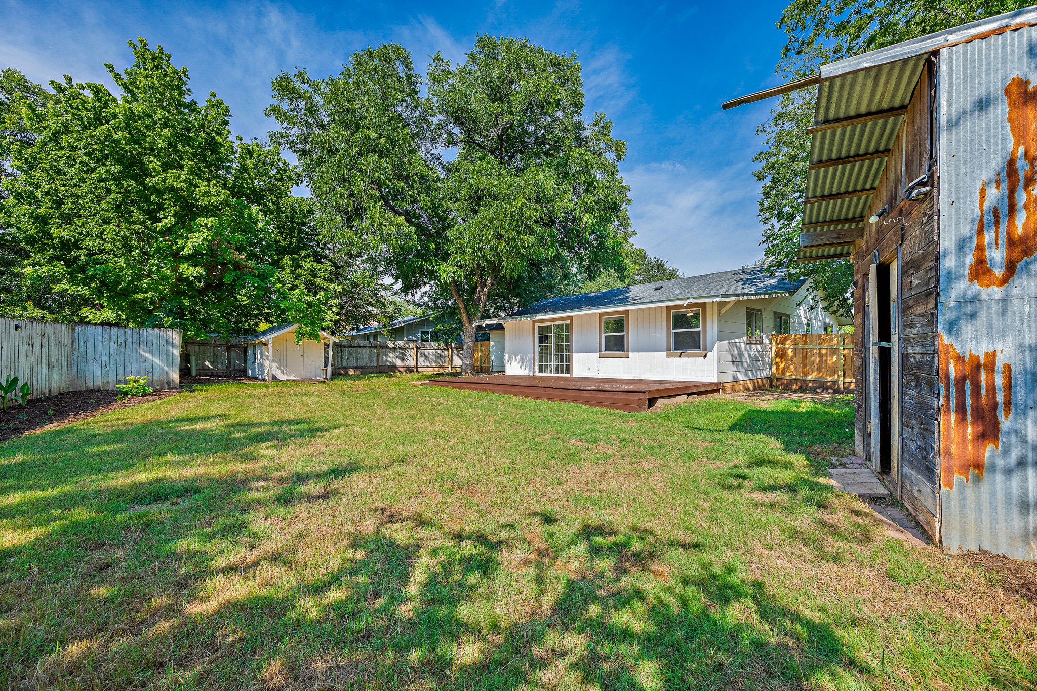 main property photo 34