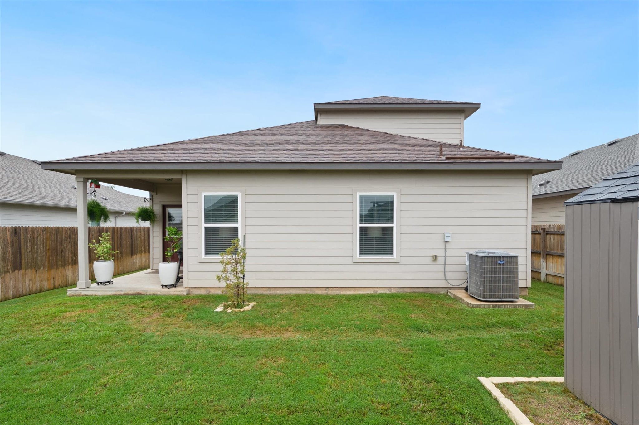 main property photo 26