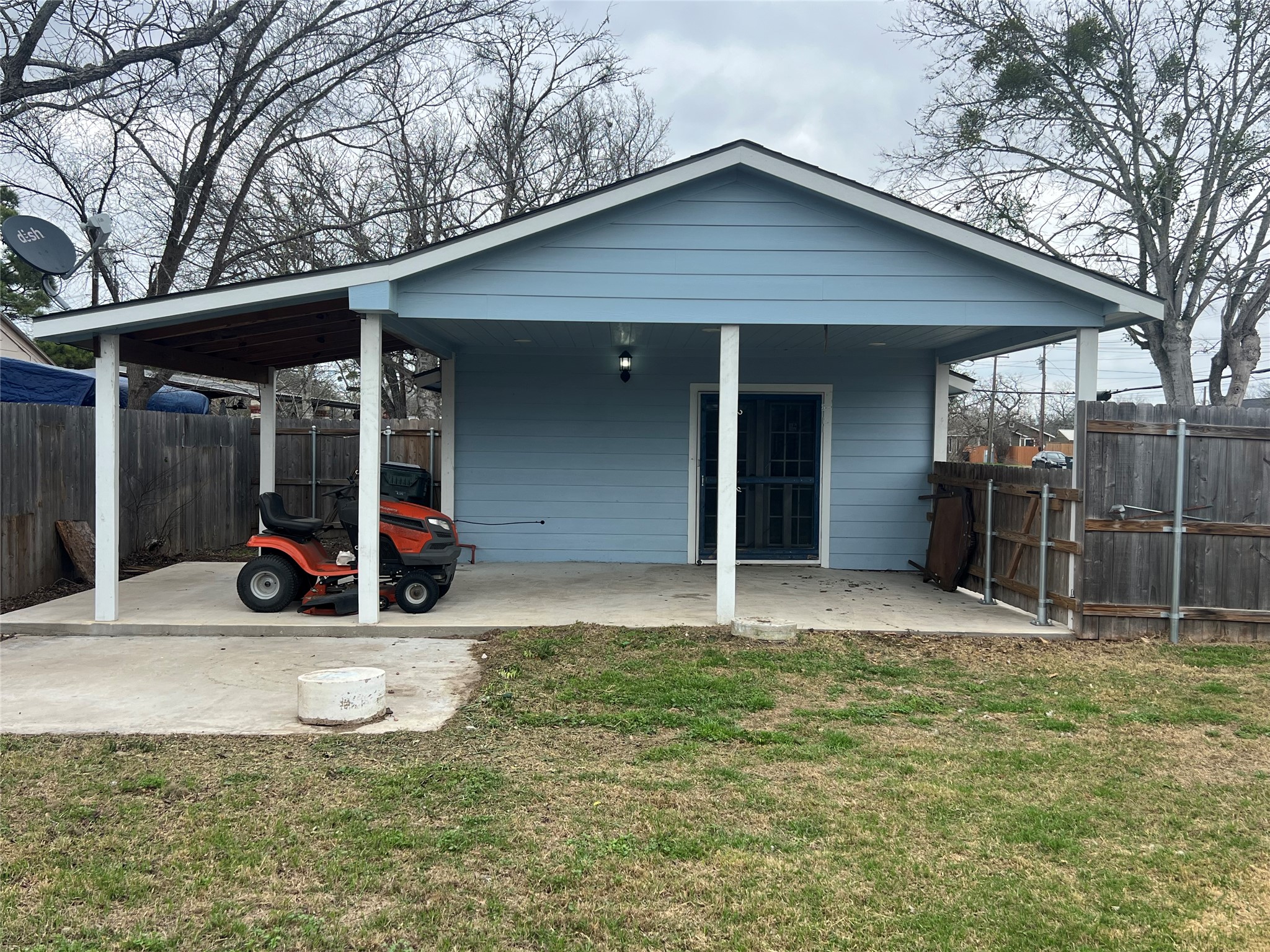 main property photo 15