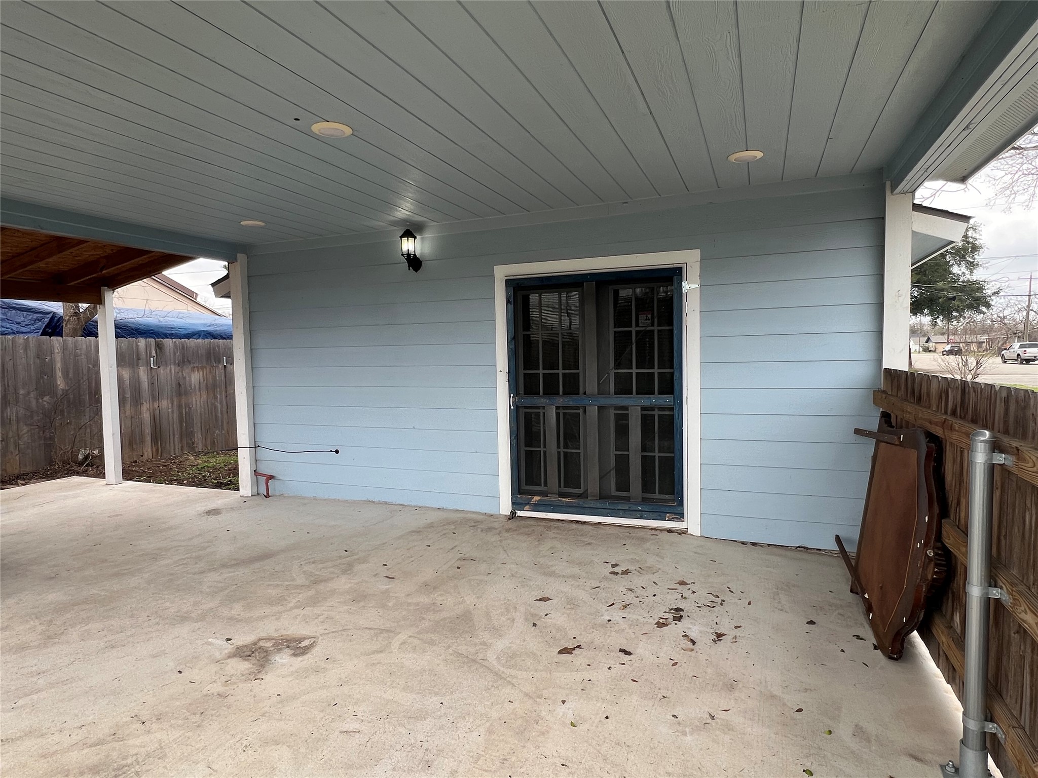 main property photo 16