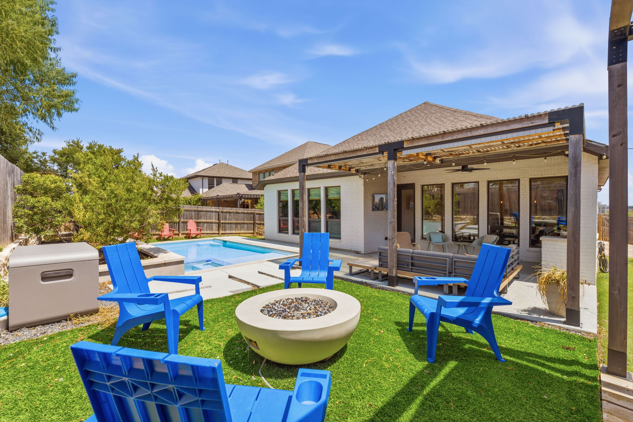 main property photo 33