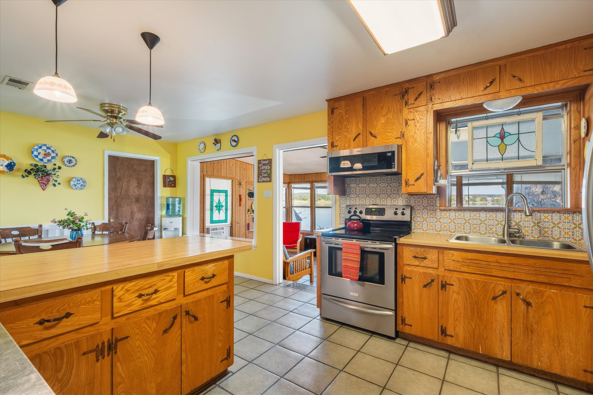 main property photo 9