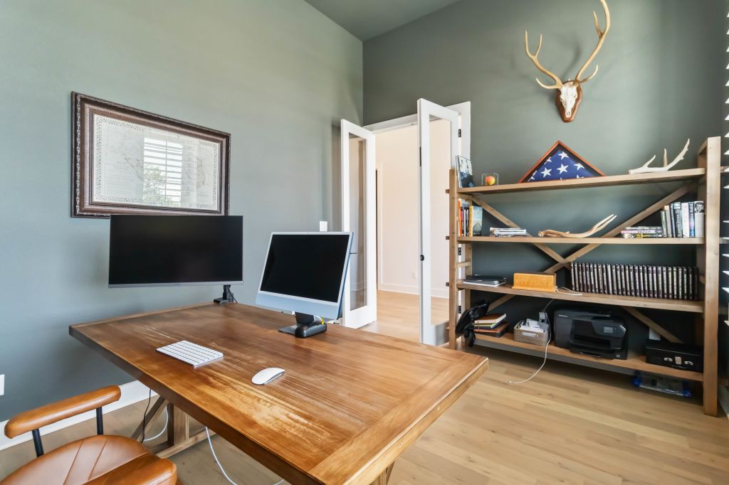 main property photo 21