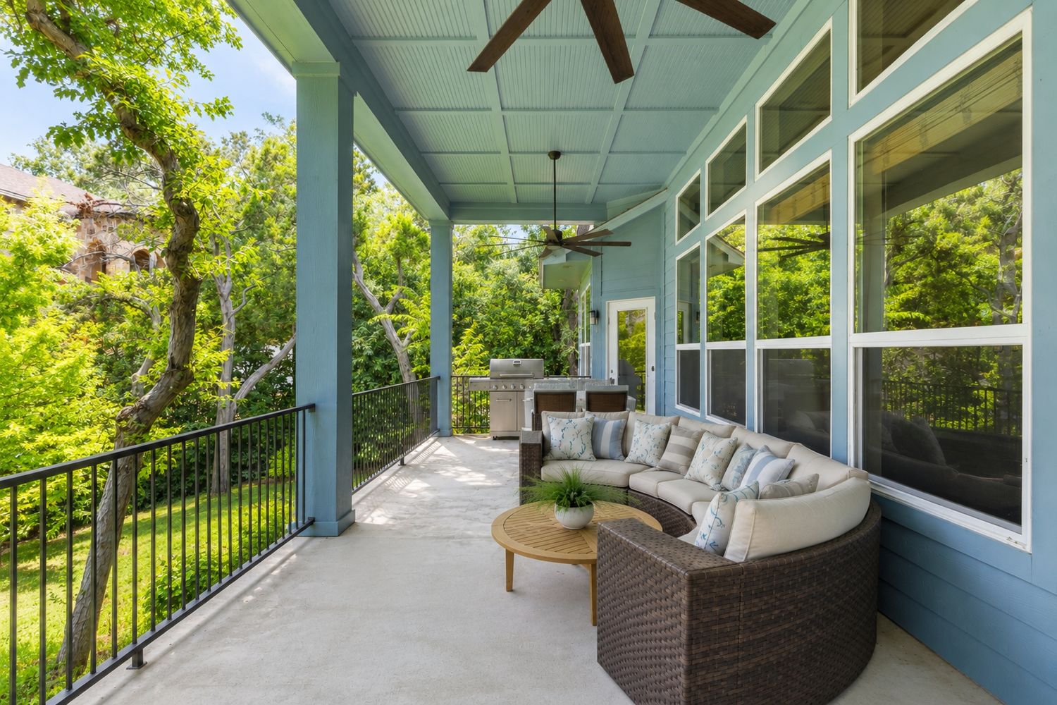 main property photo 28