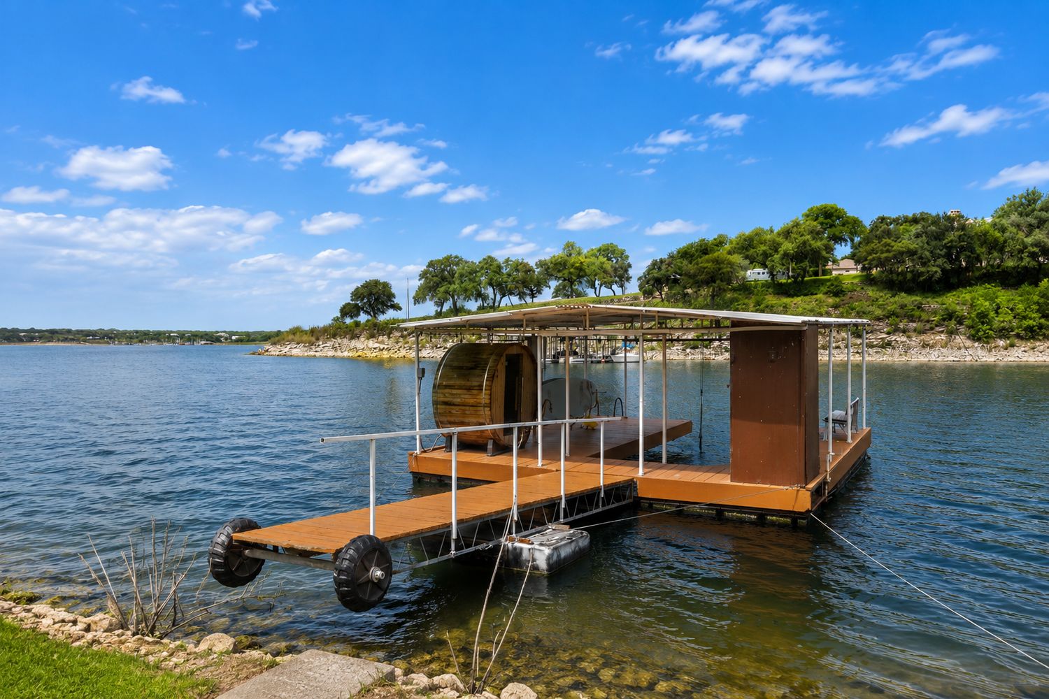 main property photo 35